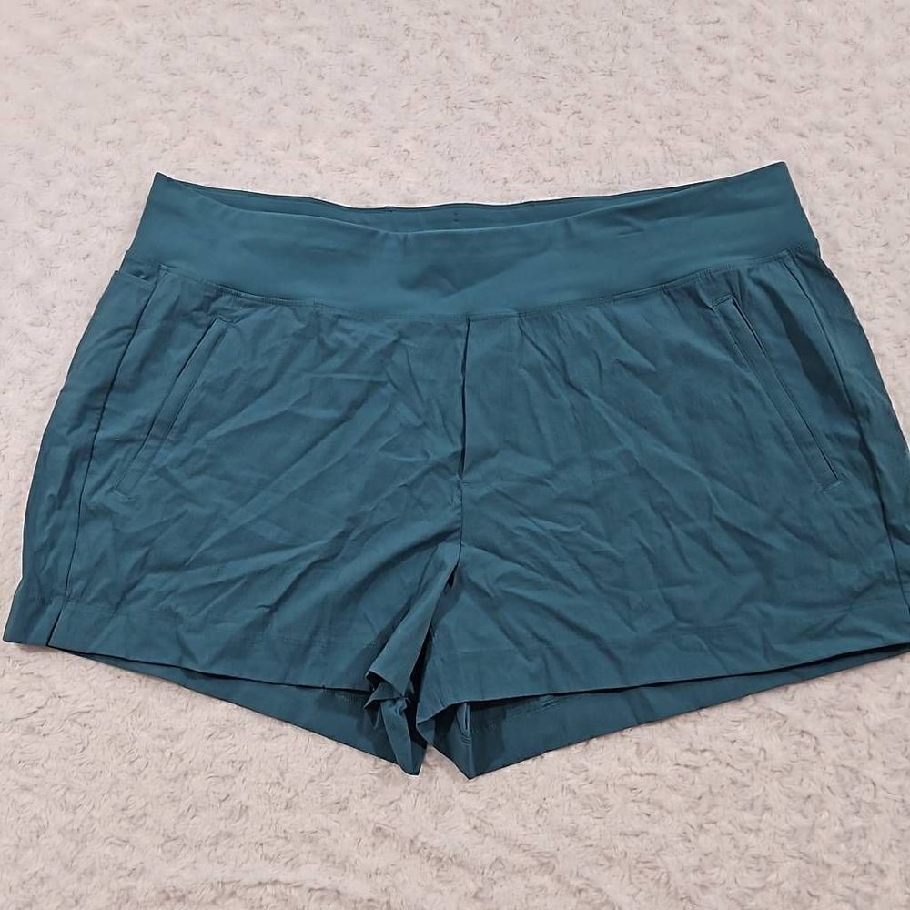 Athleta Size 22 Blue Trekkie North short women's #530626